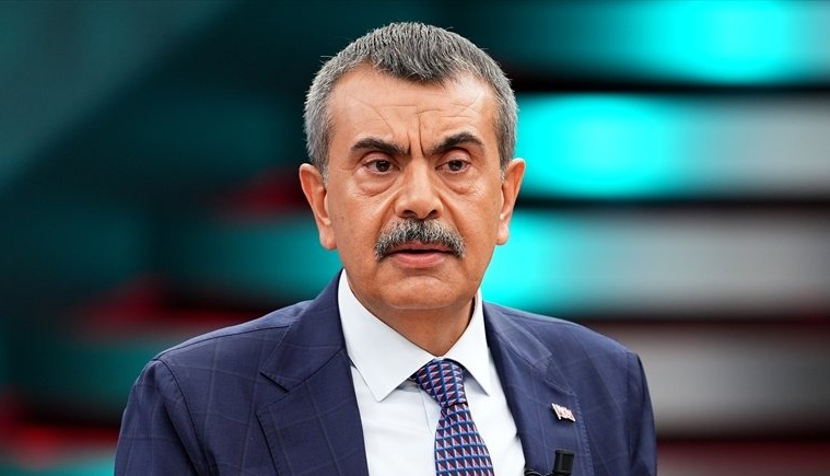 Öğretmenlerin Önlük Giyiminde Hangi Şartlar Konuşuldu? Bakan Tekin’den Çarpıcı Açıklama!